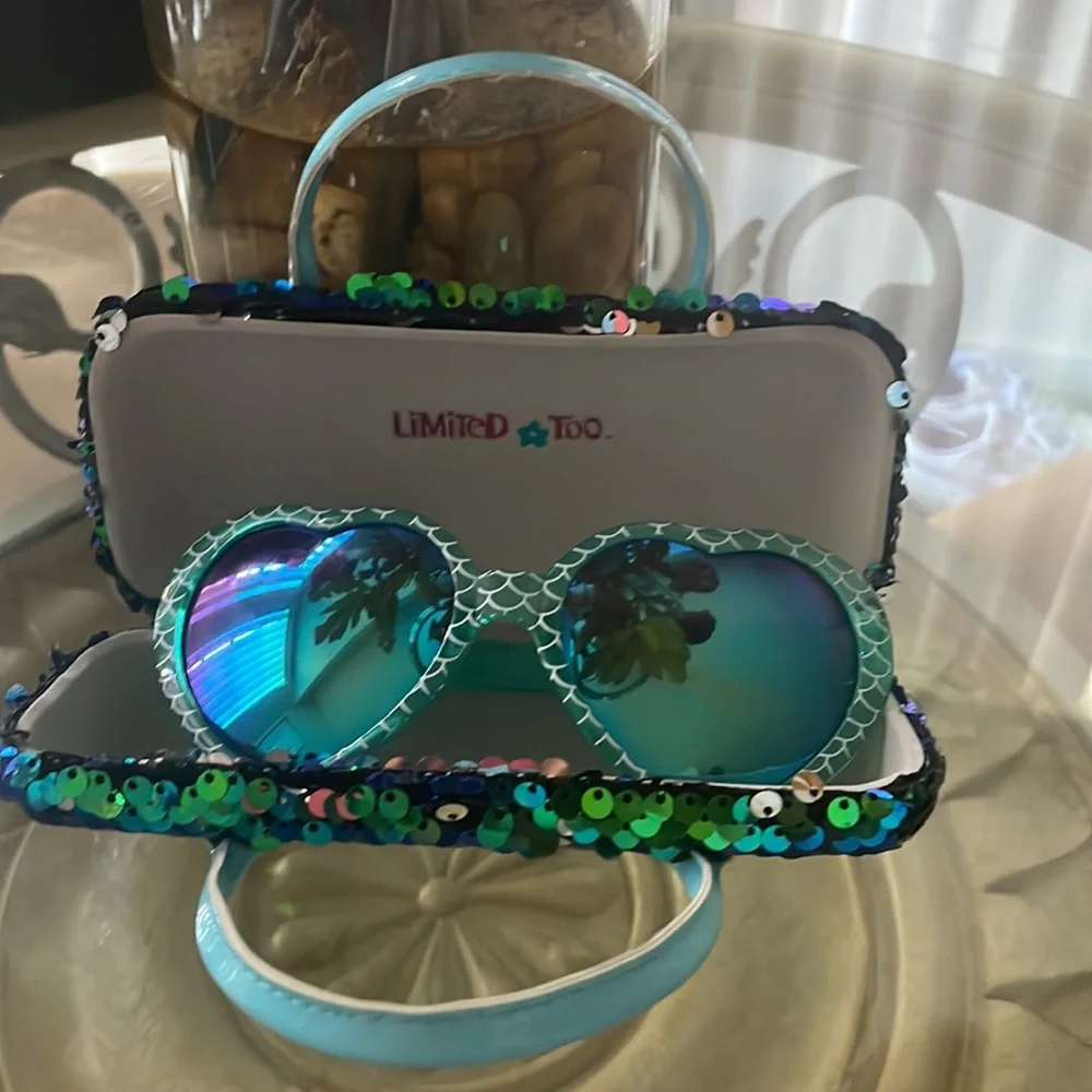LIMITED TOO SUNGLASSES AND CASE
